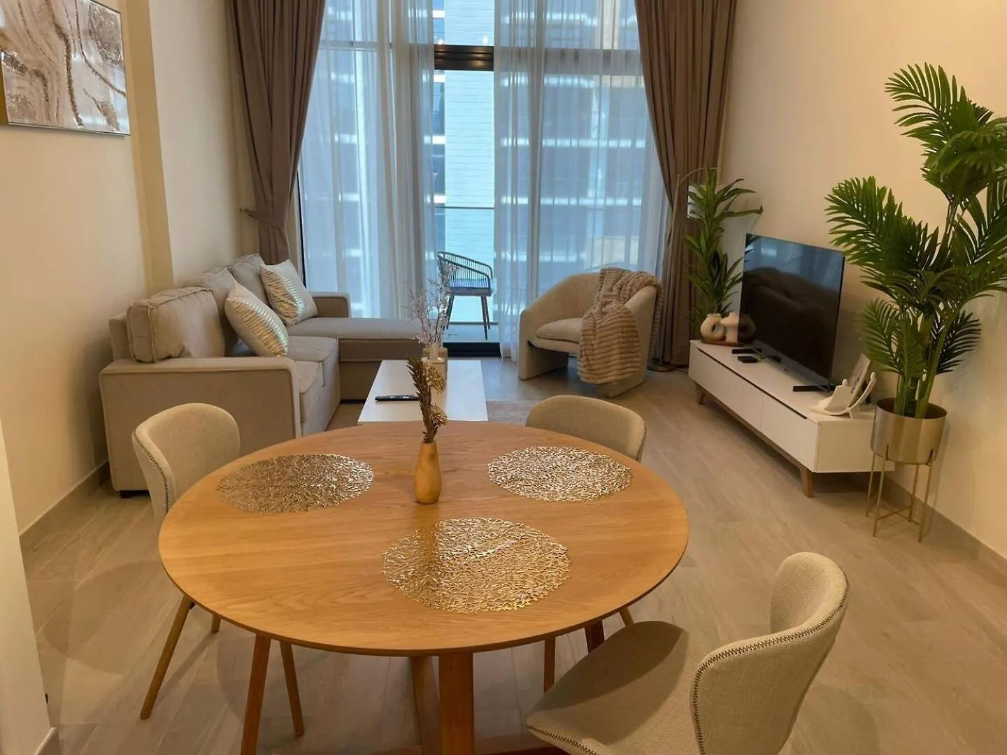 Pleasant New One Bedroom Apartment Azizi Riviera Dubái