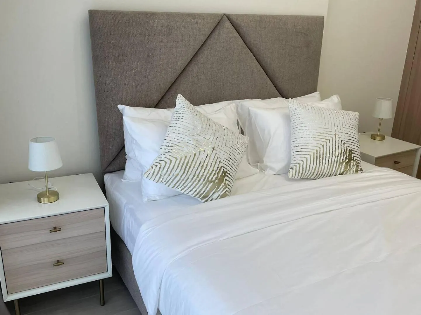 Pleasant New One Bedroom Apartment Azizi Riviera Dubái
